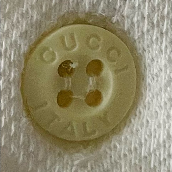 GUCCI Vintage White Polo Shirt With Classic Gucci Logo - Picture 10 of 11